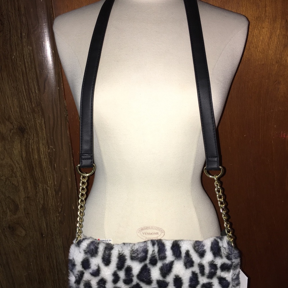 Betsey Johnson Jayla Leopard Faux Fur Bag - Picture 8 of 8